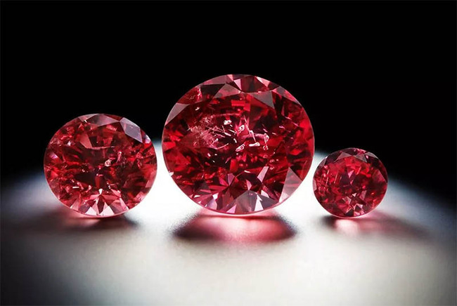 Top 10 kim cương quý hiếm nhất thế giới với vẻ đẹp mê hồn